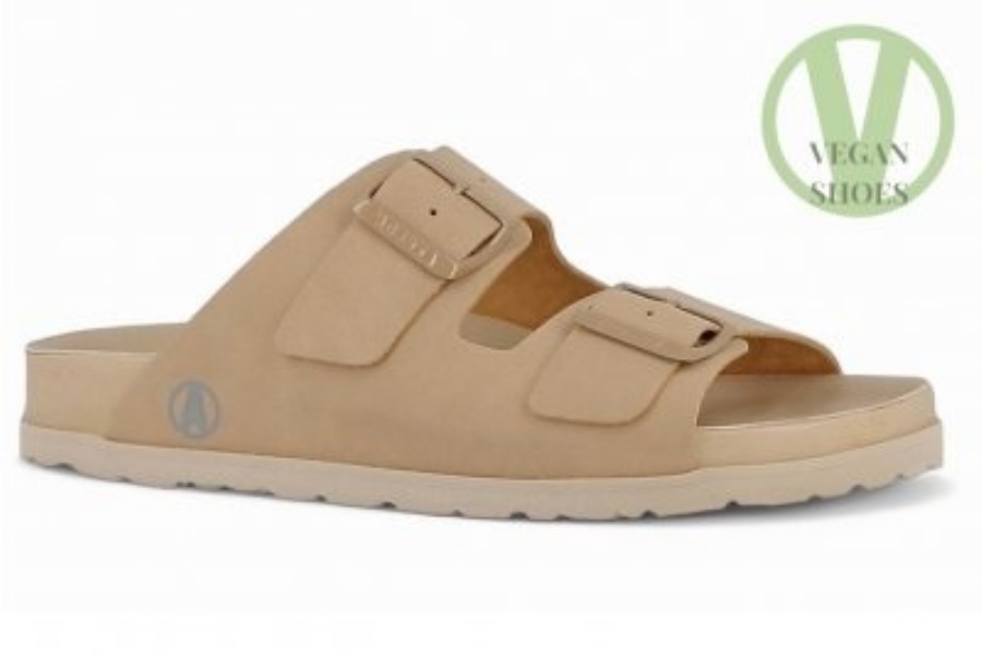 Axelda footwear
