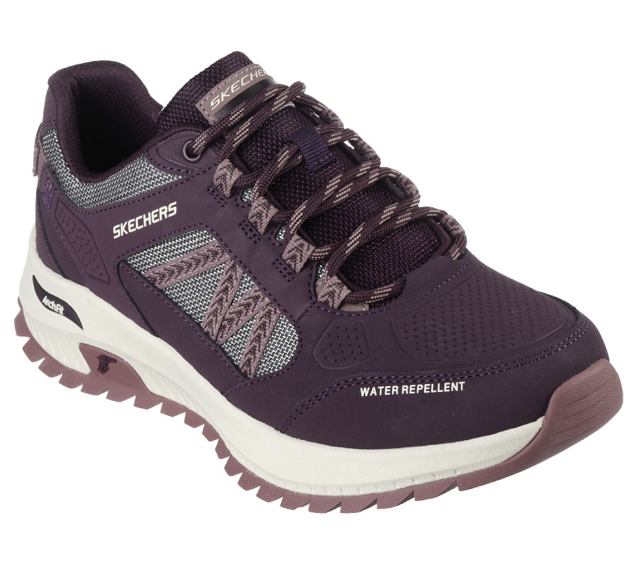 Skechers
