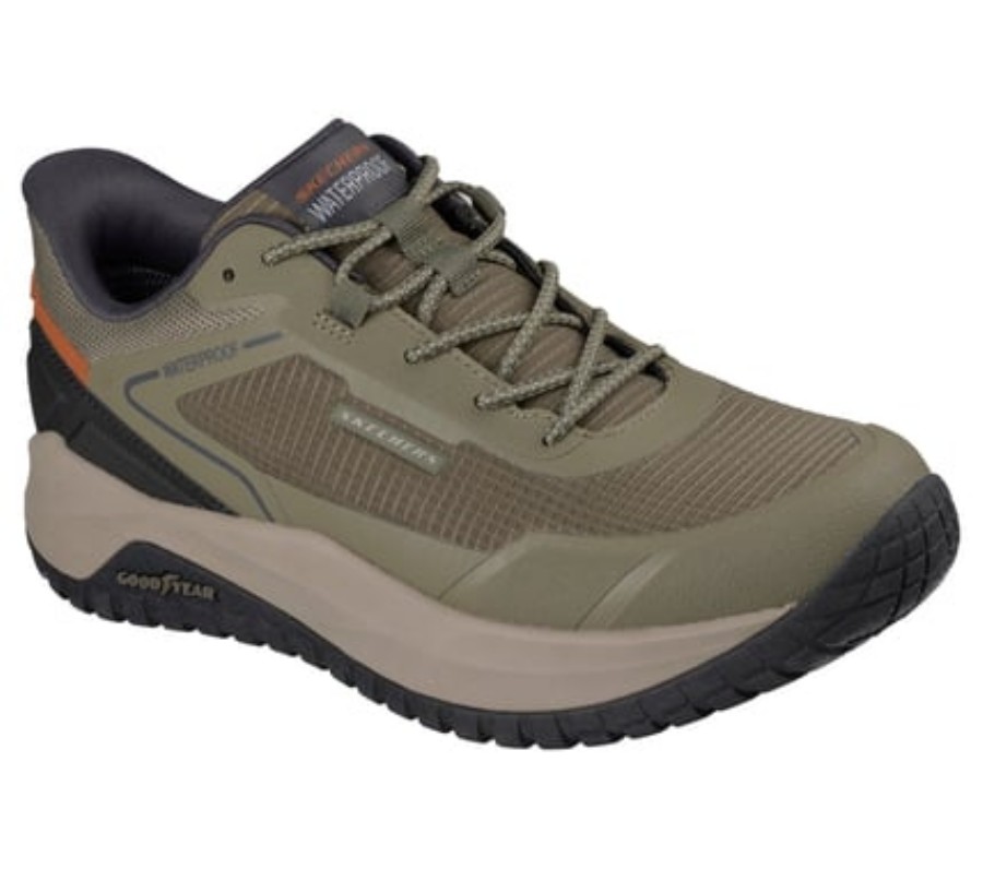Skechers