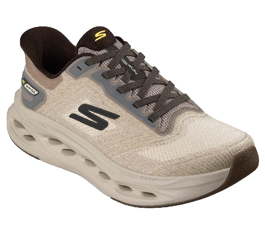 SKECHERS